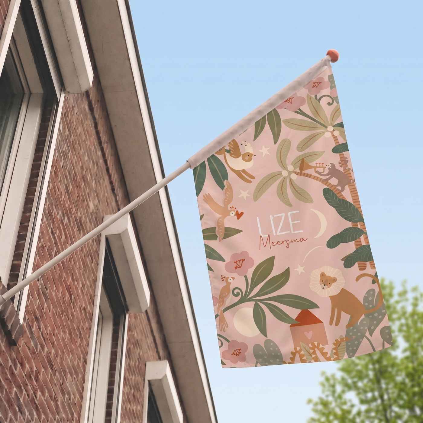 Geboortevlag meisje jungle dieren zachte roze tinten