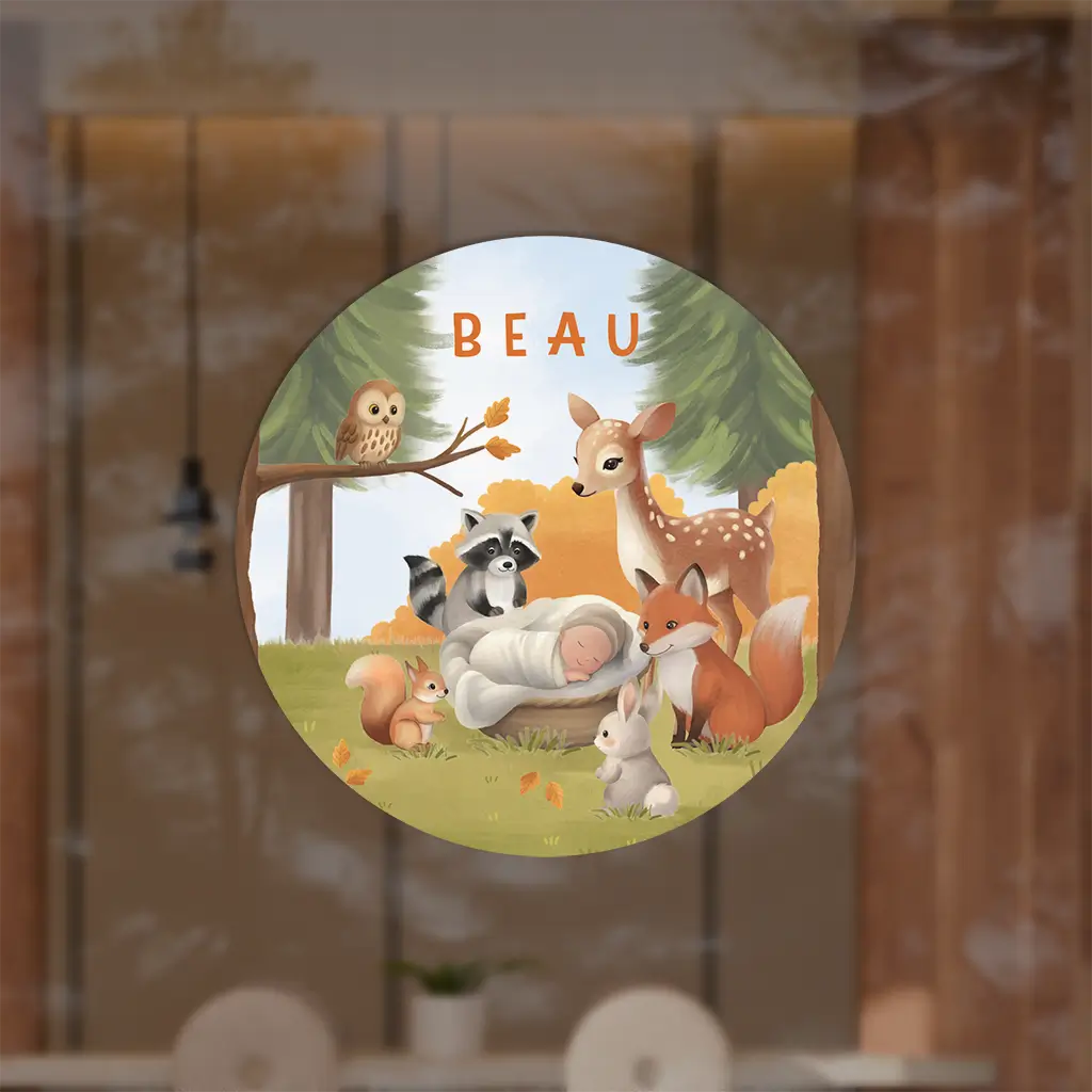 Raamsticker rond herfst met bosdieren en blauwe lucht