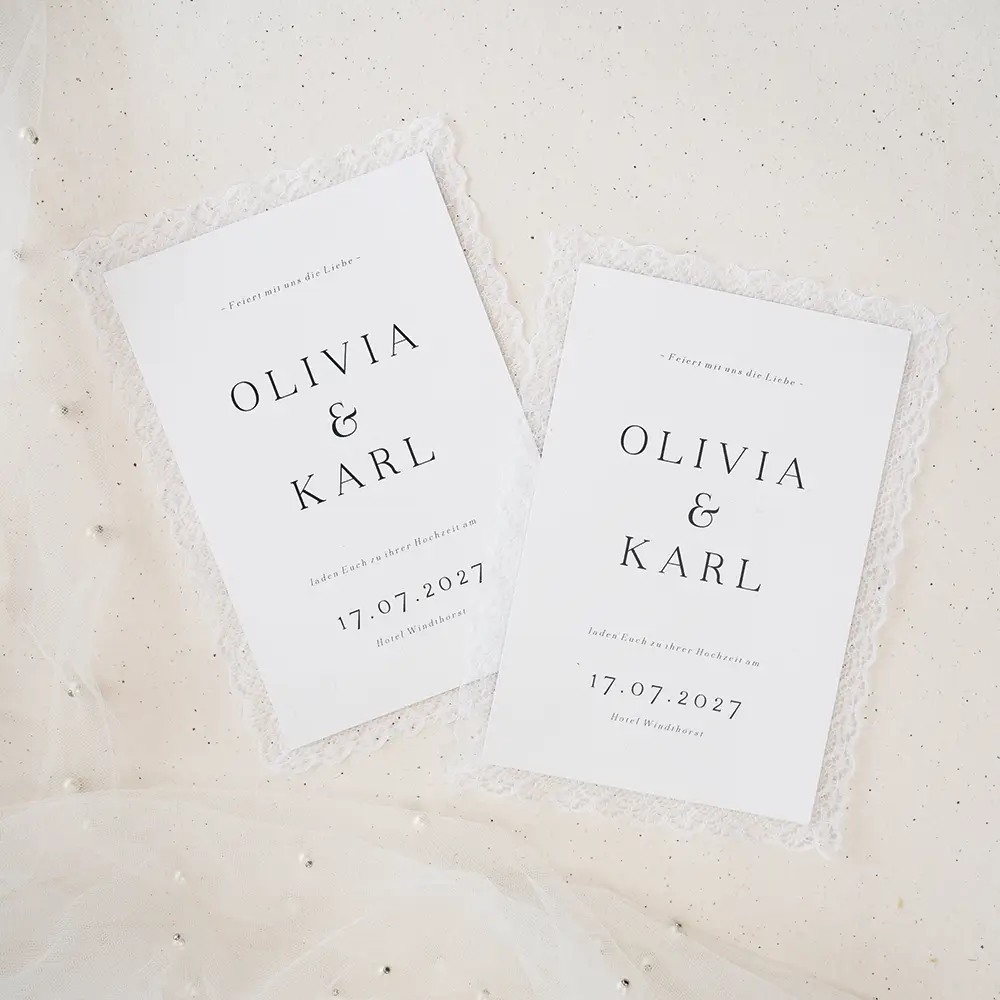 Minimalistische Hochzeitseinladung mit eleganter Typografie