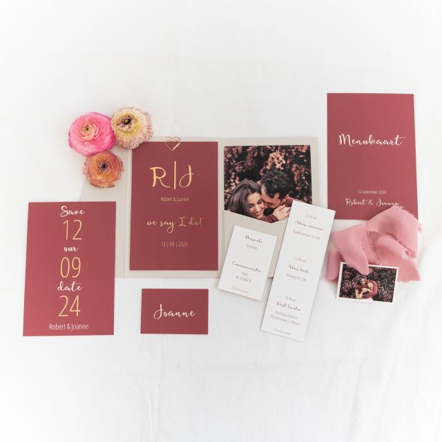 trouw huisstijl warmrood rosefolie foto