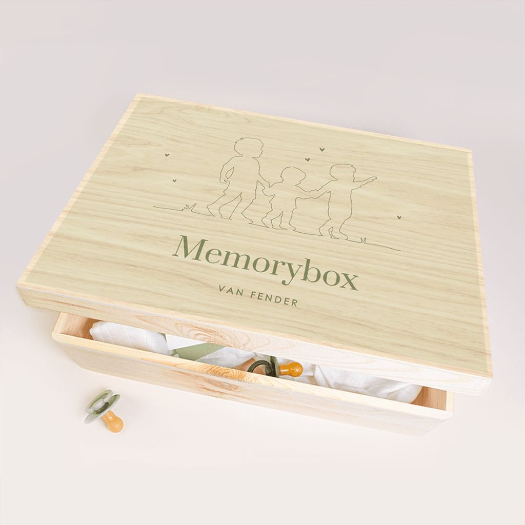 Klassieke memorybox voor een broertje met silhouetten