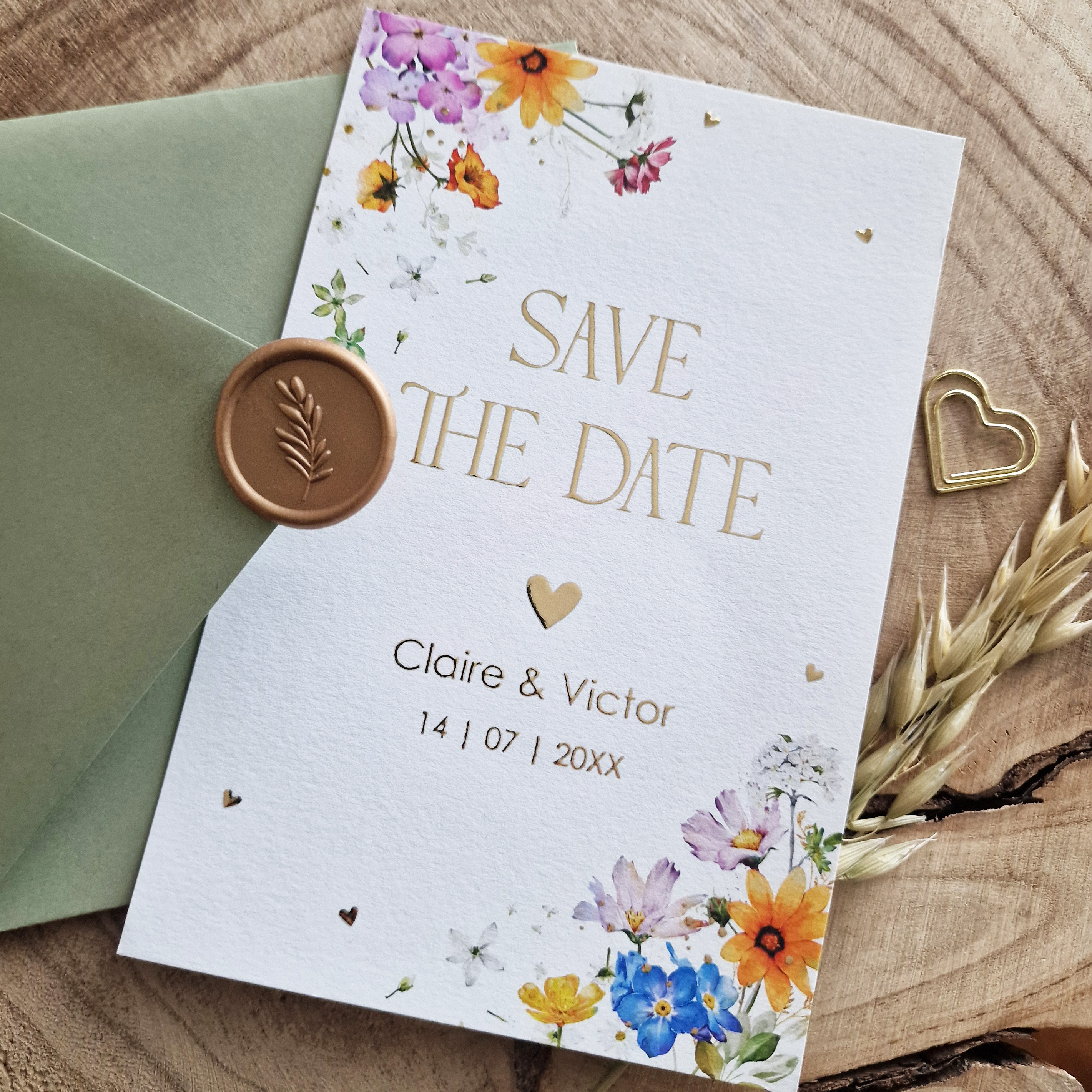 Save the Date uitnodiging huwelijk zomerse bloemen goudfolie