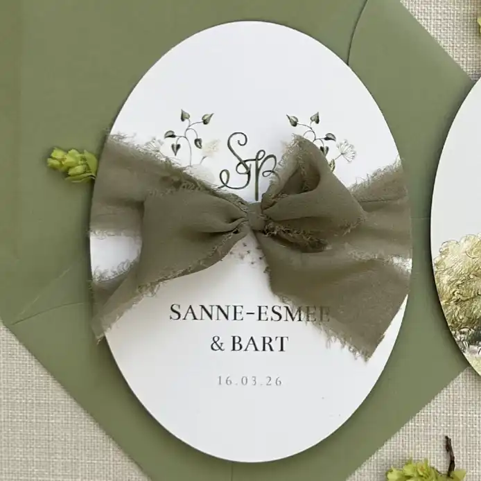 Trouwkaart set ovaal handgetekend logo botanisch vintage groen