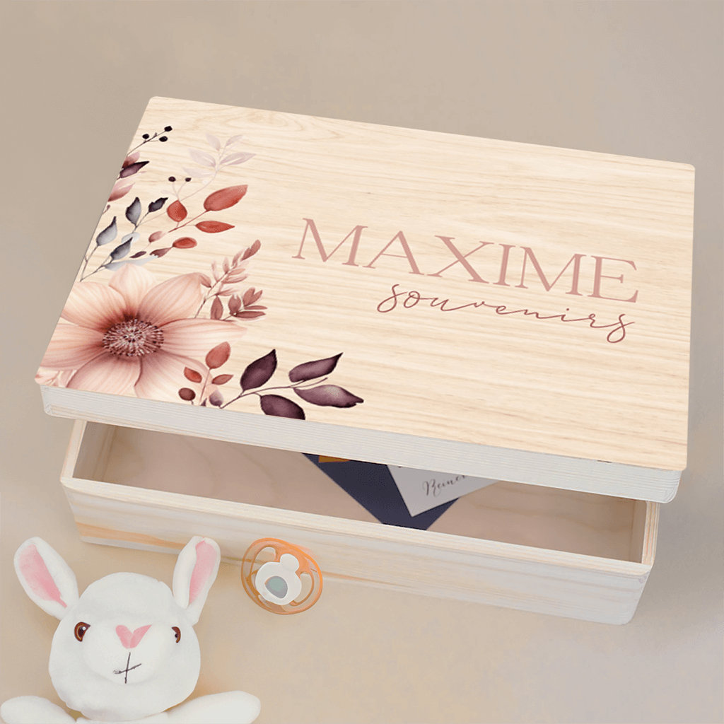 Boîte à souvenirs avec bouquet de fleurs vintage