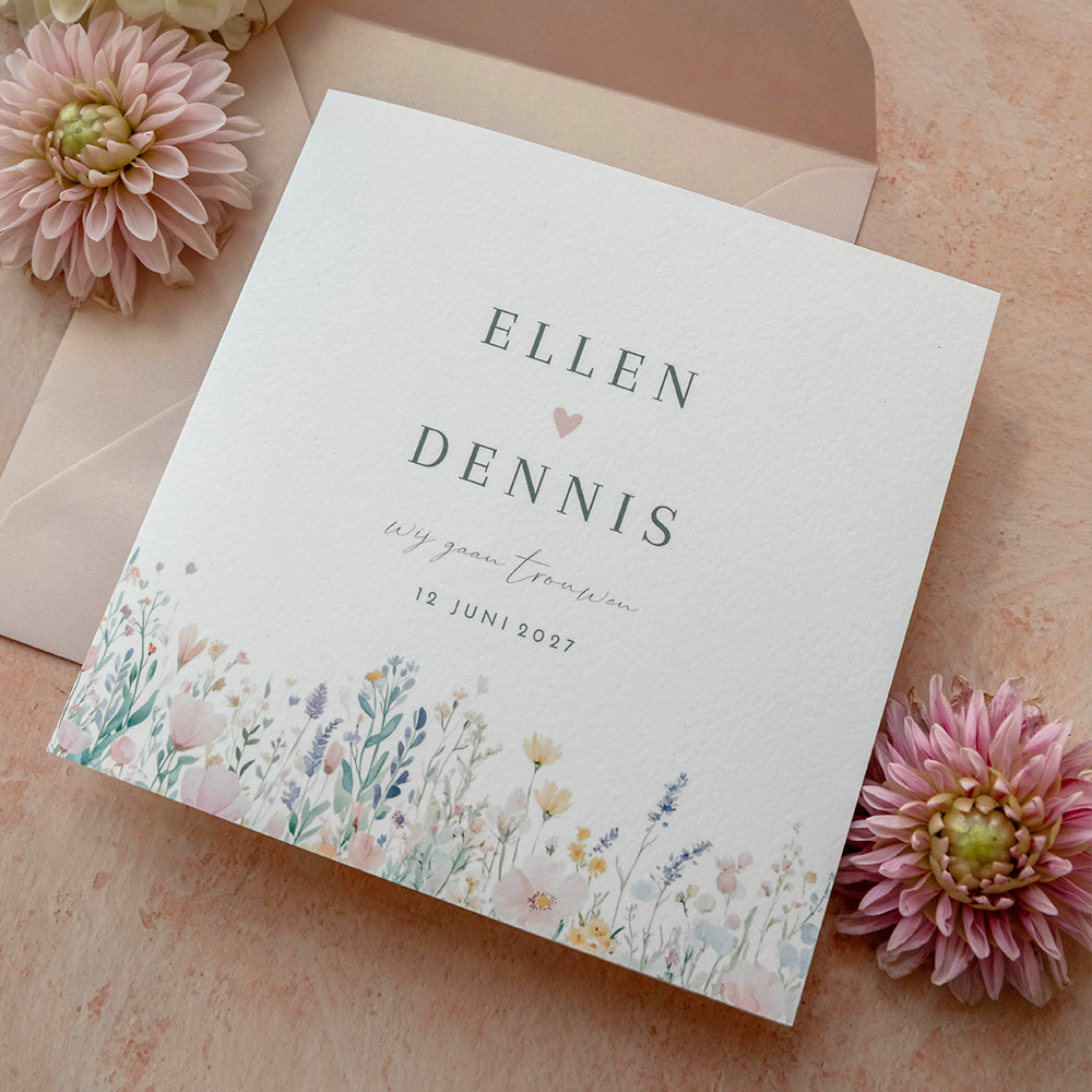 Trouwkaart romantisch bloemen pastel dubbel