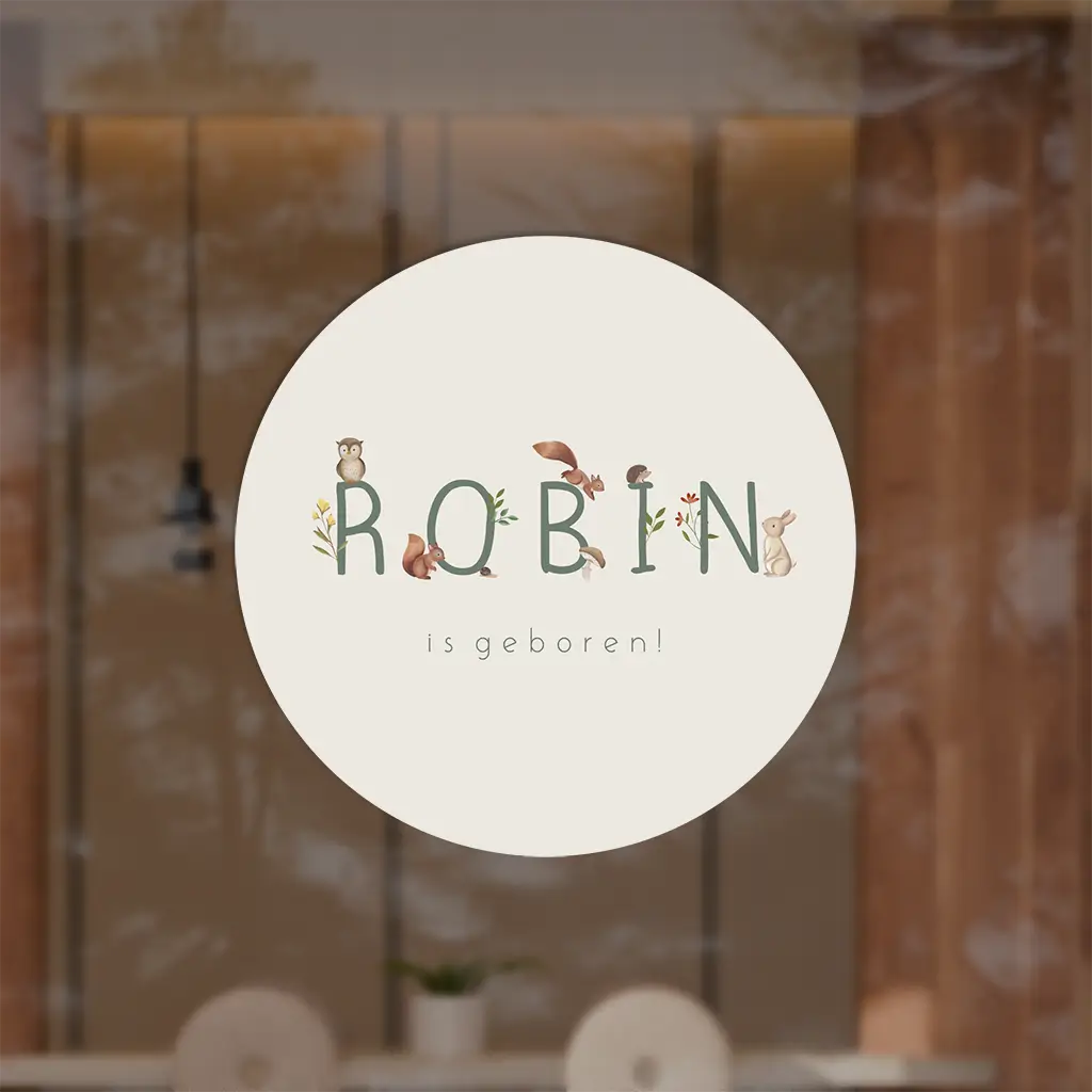 Ronde raamsticker beige met naam en bosdieren