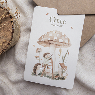Geboortekaartje bos paddenstoel met egeltjes beige en groen