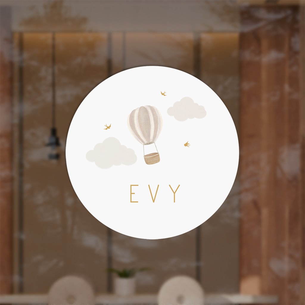 Ronde raamsticker met vogeltjes en een luchtballon