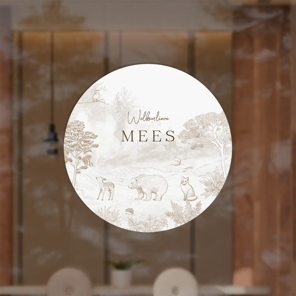 Raamsticker rond bruin met getekende bosdieren