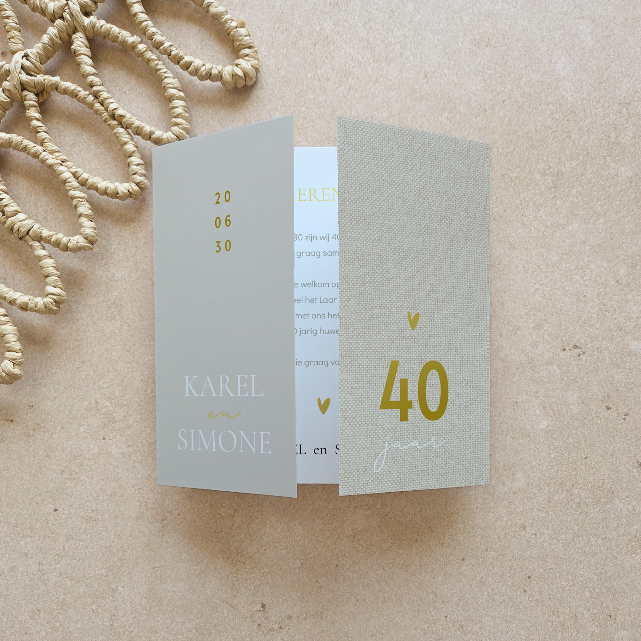 Jubileumuitnodiging met theatervouw en eigen foto's