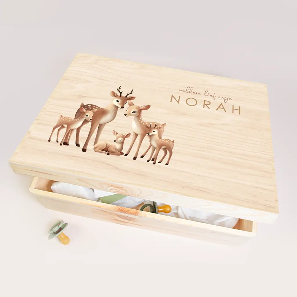Memorybox met hertengezinnetje voor een broertje of zusje