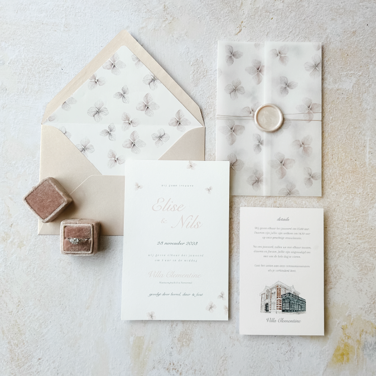 trouwkaart hortensia kalkpapier omslag