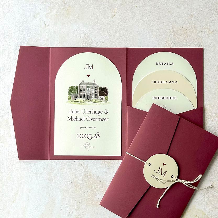 Pocketfold trouwkaart trouwlocatie met bordeaux takje