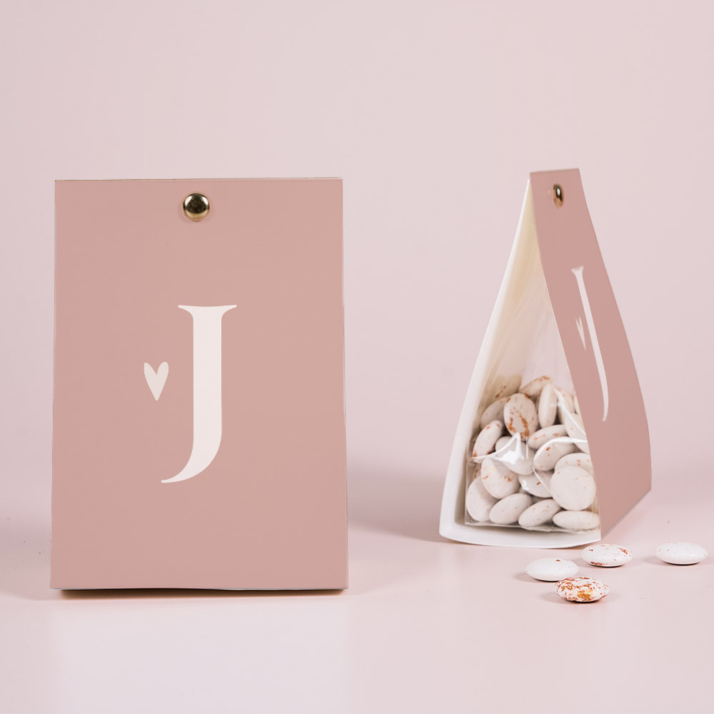 Doopsuiker snoepzakje roze met initiaal en hartje