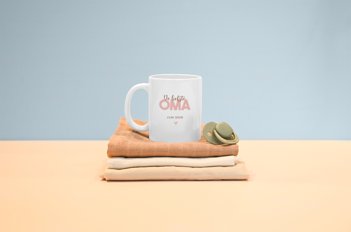 Mok zwangerschapsaankondiging voor oma