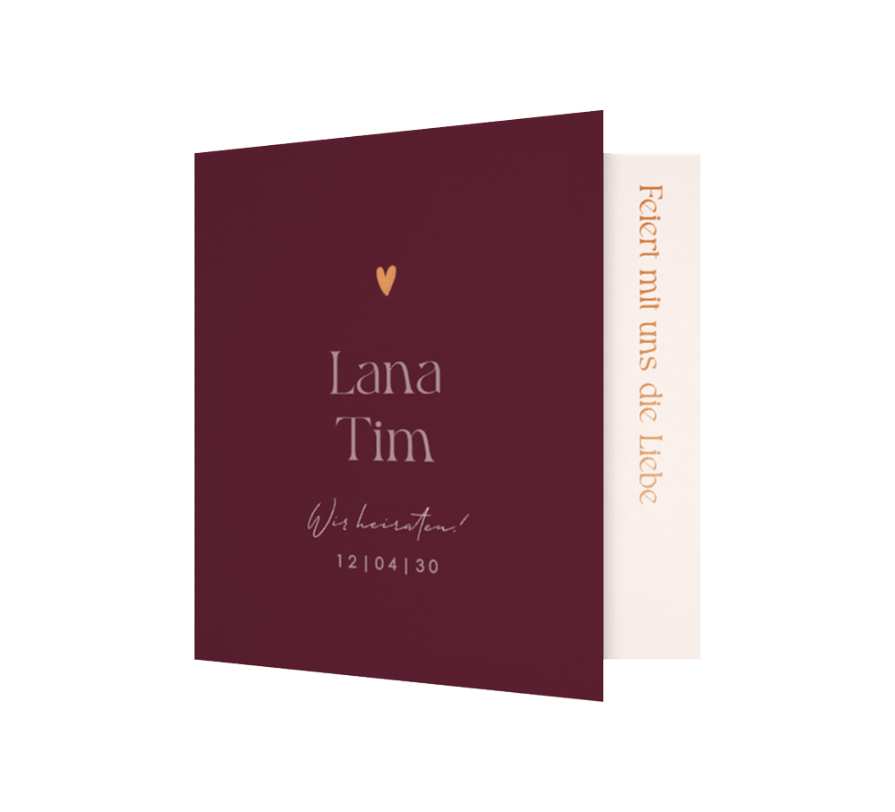 Elegante Hochzeitseinladung in Cherry mit Kupferfolie und Herzchen