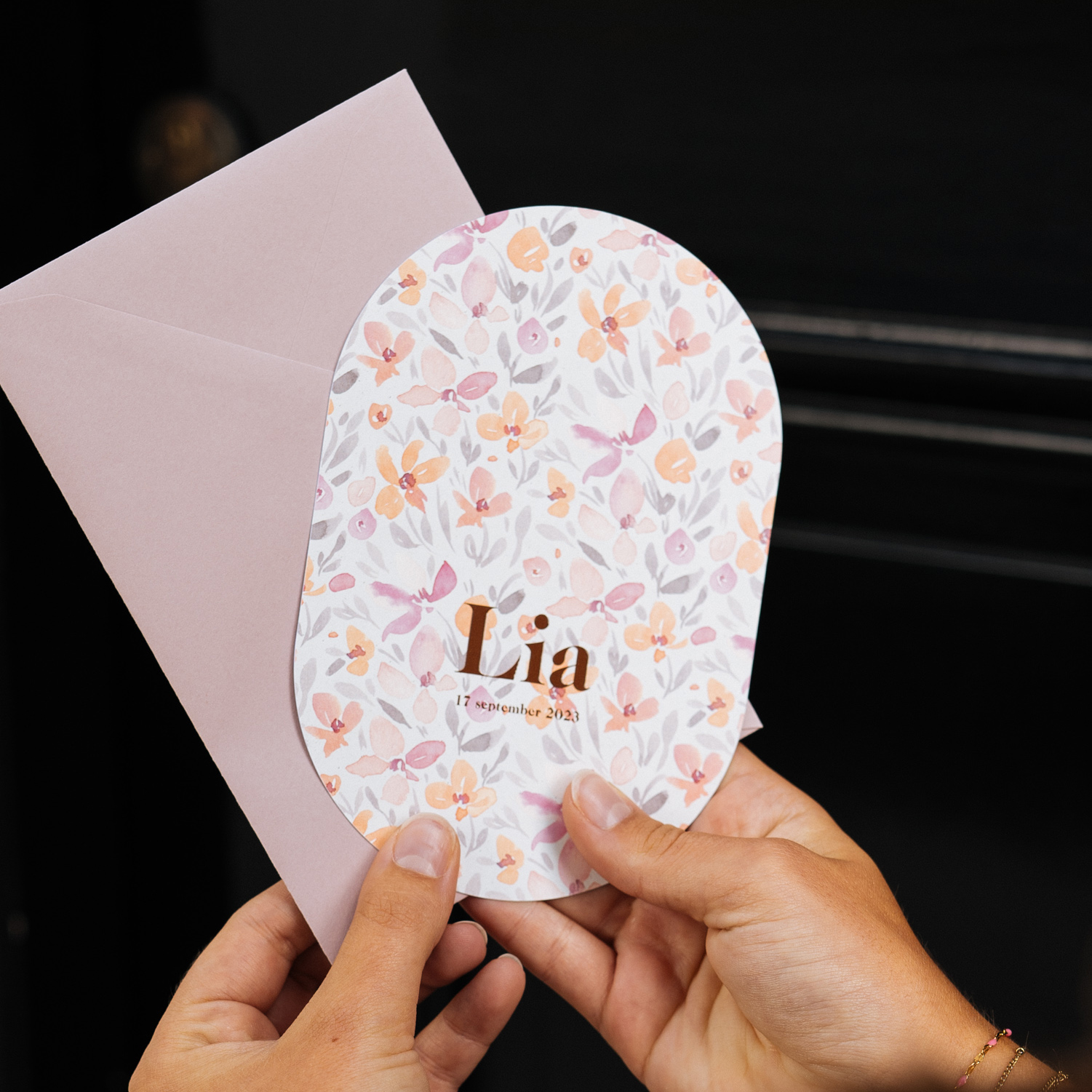 Warme bloemen behang