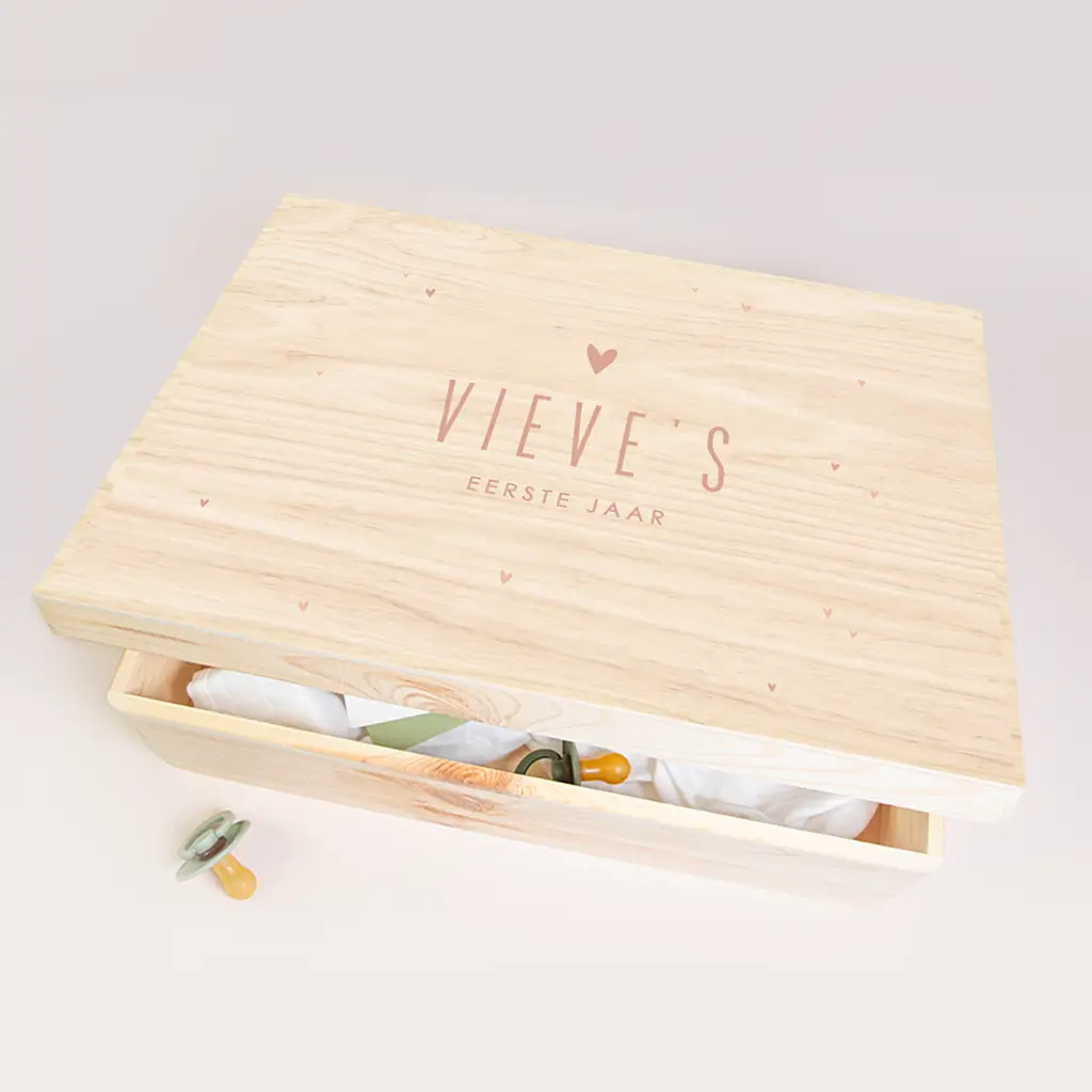 Memorybox met roze hartjes