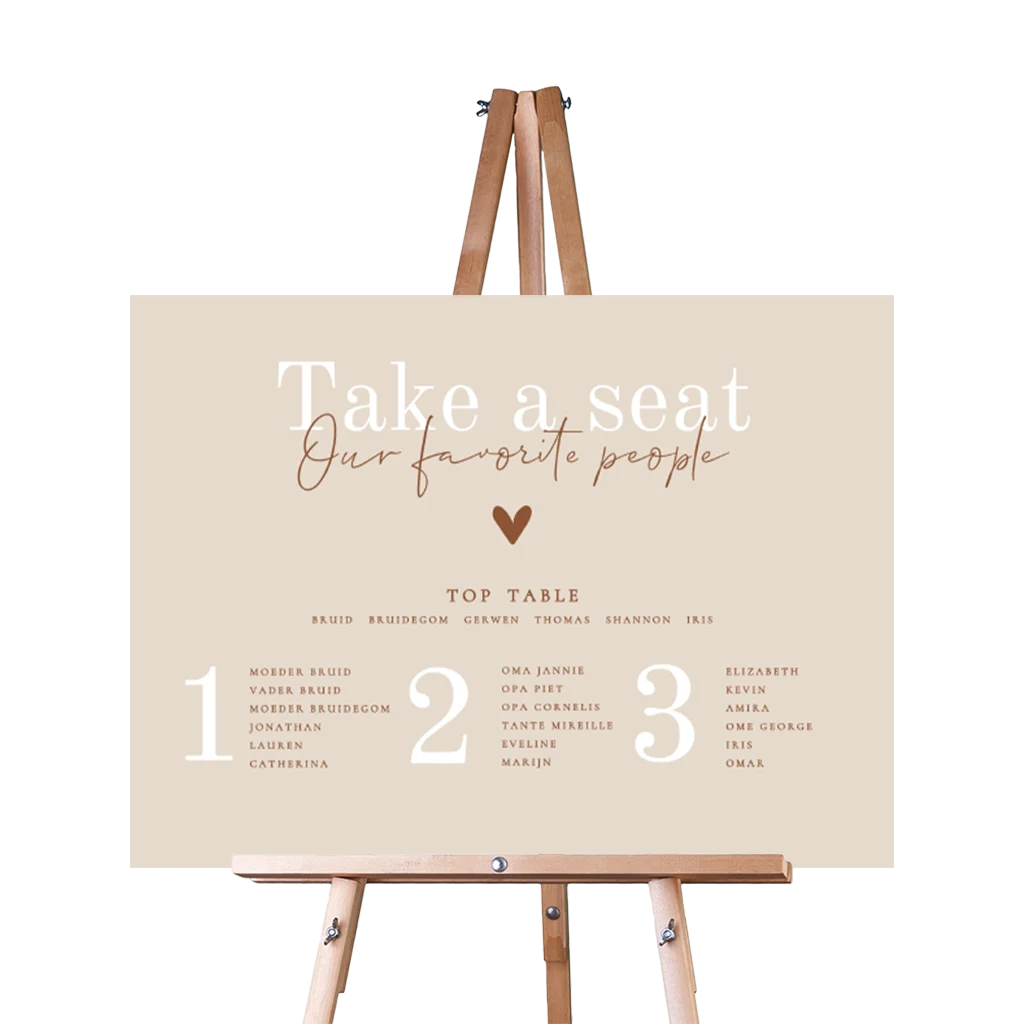 Tafelschikking voor bruiloft in neutrale kleuren