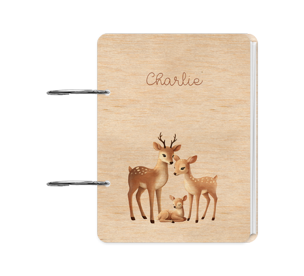 Houten bewaarbundel met hertengezin