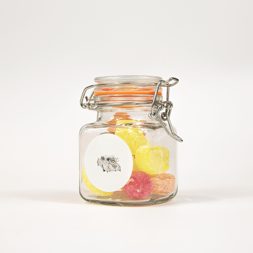 Sticker met een trouw auto