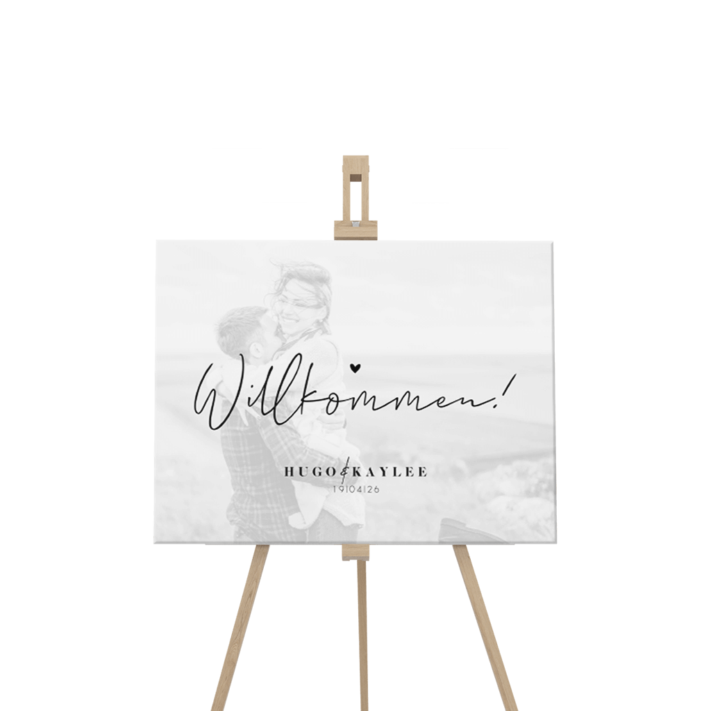 Willkommensschild mit großem Foto und Herzchen