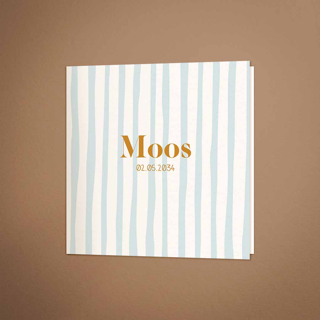 Geboortekaartje met blauwe lijnen voor een jongen