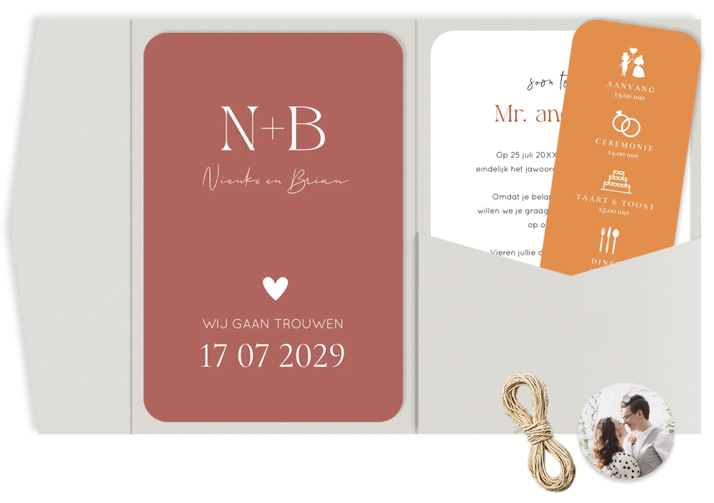 Pocketfold trouwkaart oranje modern datum trouw symbolen