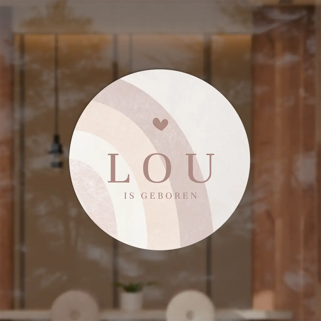 Raamsticker rond met regenboog in natuurlijke kleuren en naam