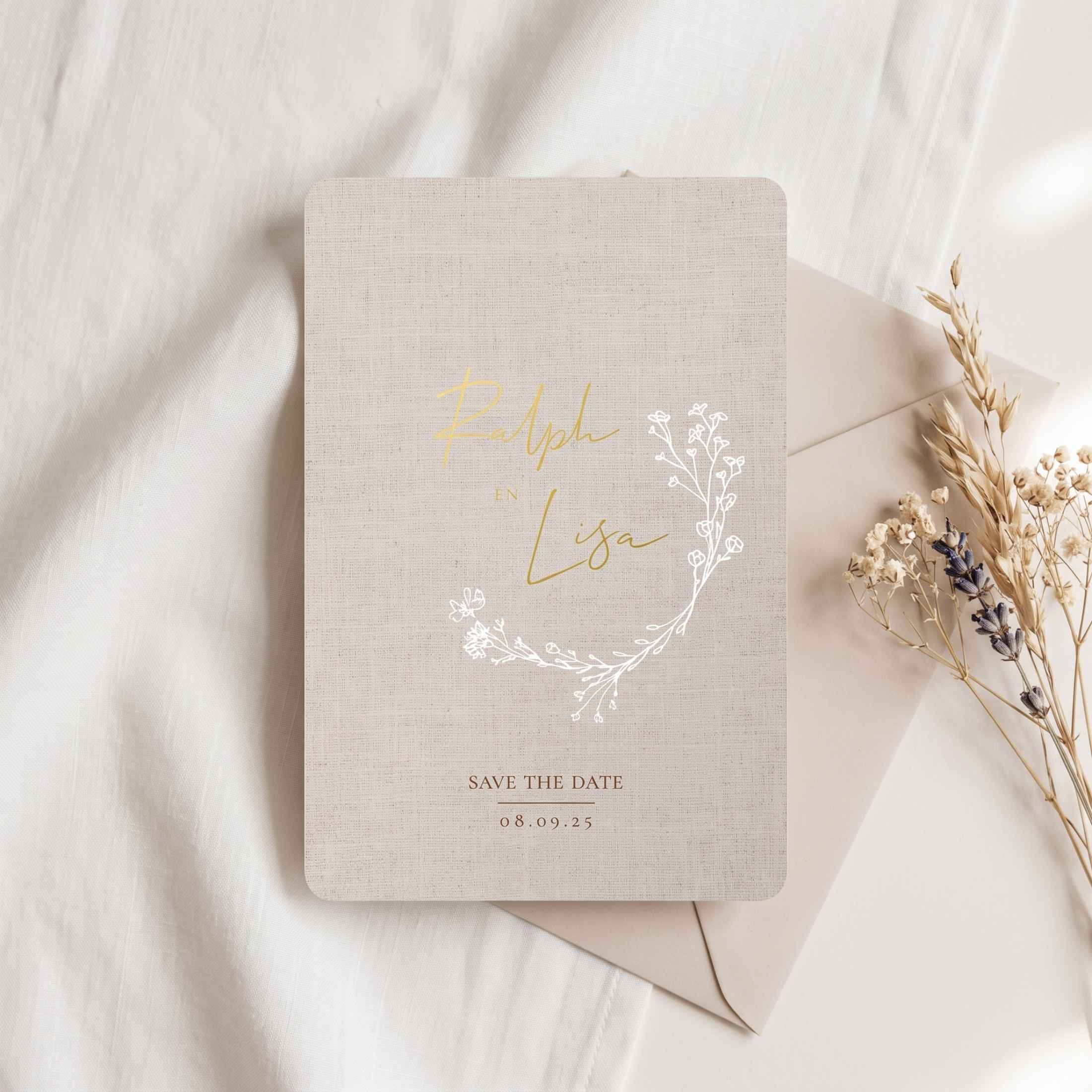 Save the Date zandkleur linnen look bloemen