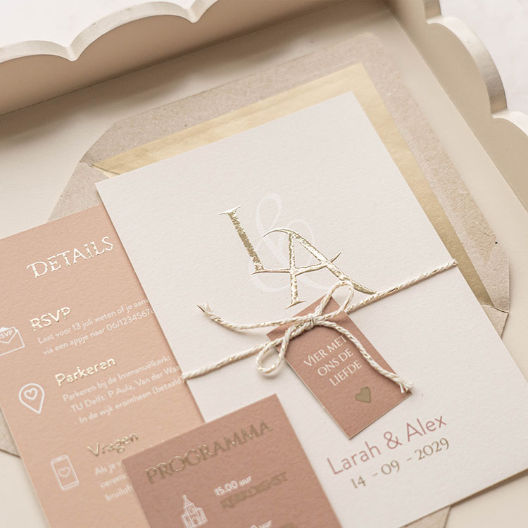 Unieke trouwuitnodiging meerdere kaartje in bruin tinten