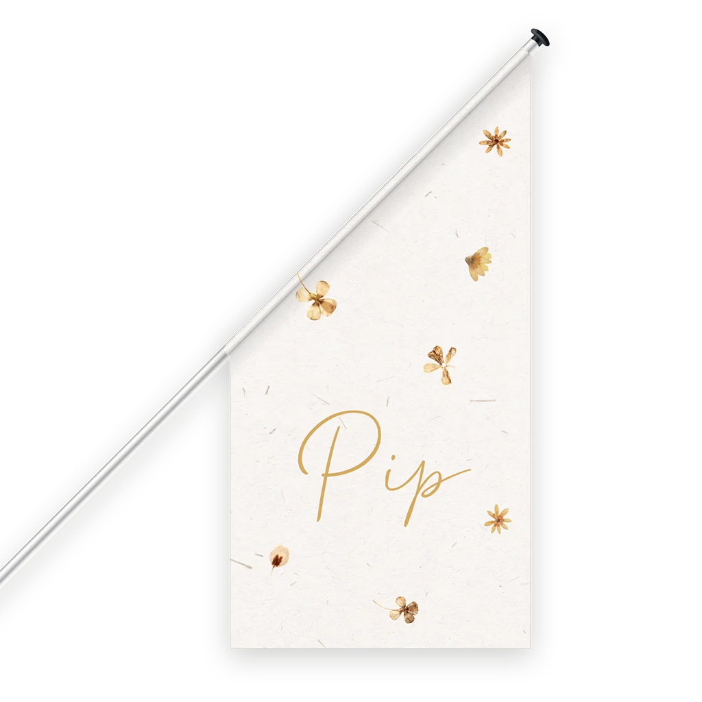 Geboortevlag met gedroogde bloemen