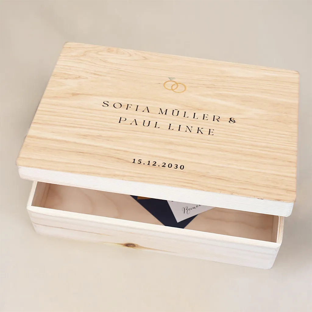 Hölzerne Erinnerungskiste Hochzeit mit Eheringen