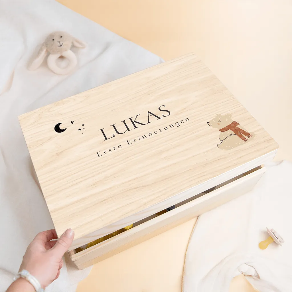 Erinnerungstruhe mit Eisbär Motiv als Geschenk zur Geburt