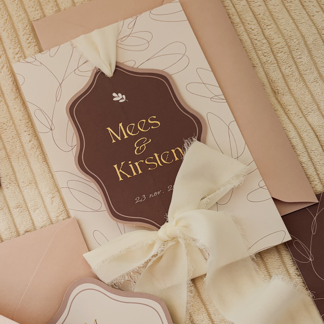 Unieke trouwkaart met bijzondere vorm