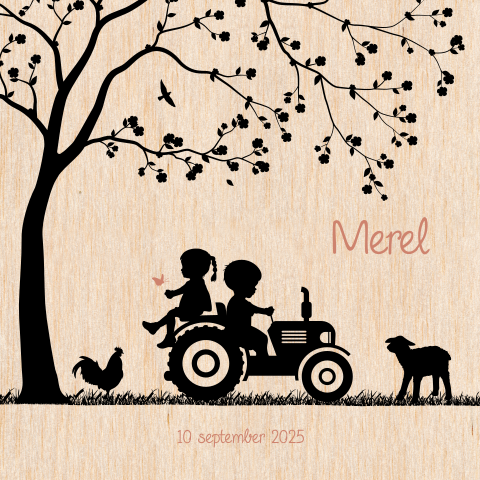 Lief geboortekaartje meisje echt hout met tractor en boom silhouet