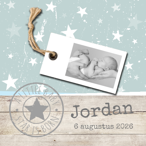 Stoere babykaart met licht hout en sterren