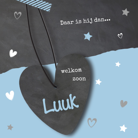 Hip geboortekaartje met in rustieke look met hartjes label