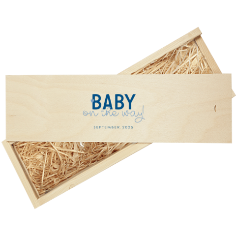 Houten wijnkist met blauwe typografie