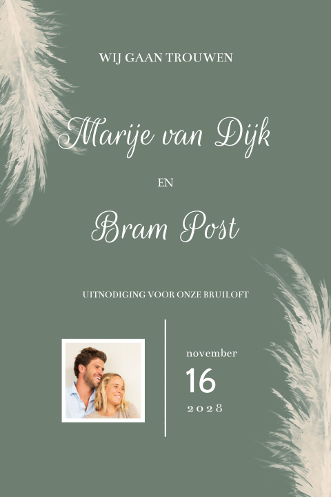 Groene trouwkaart met foto en droogbloemen