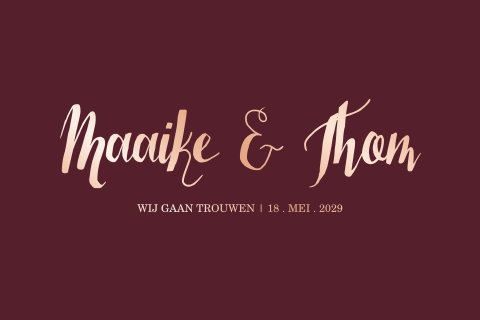 Trouwkaart met namen in roséfolie en burgundy kleur