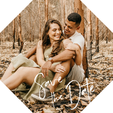 Hippe achthoekige save the date kaart met mooie foto