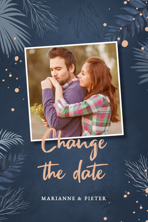 Change the date kaart met foto, bladeren en roze spetters
