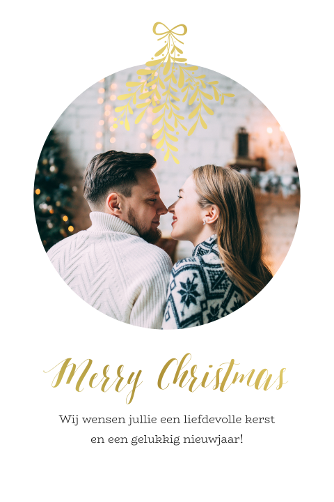 Foto kerstkaart met mistletoe in goudfolie