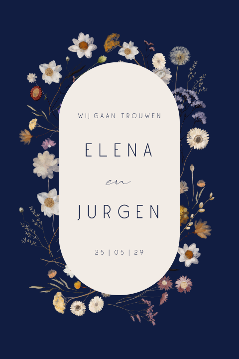 Donkerblauwe trouwkaart met waterverf bloemen