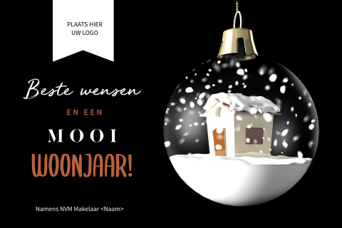 Kerstkaart makelaar met huisje in kerstbal