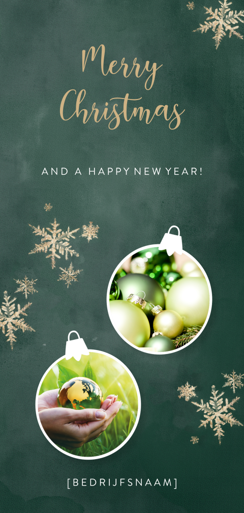 Donkergroene kerstkaart eco met foto in kerstballen