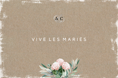 Carte de félicitations aspect kraft avec feuilles et fleurs