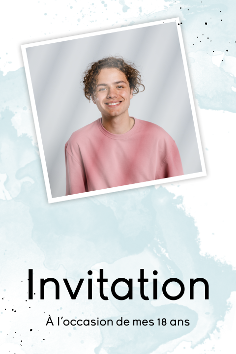 Carte d'invitation d'anniversaire avec aquarelle bleue