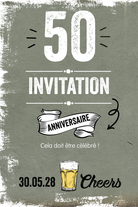 Carte d'invitation originale avec des verres à bière sur fond gris